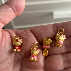 Hello Kitty assorted charm